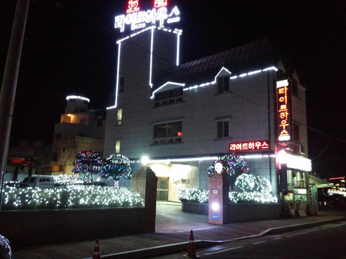 Geoje Jangseungpo Lighthouse Hotel Sodong Экстерьер фото