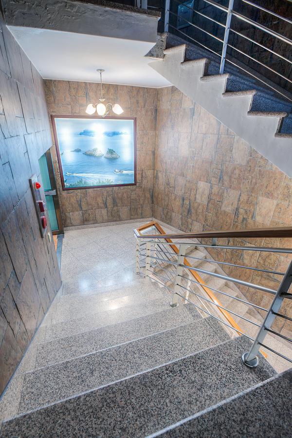 Geoje Jangseungpo Lighthouse Hotel Sodong Экстерьер фото